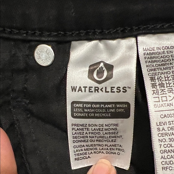 Levi’s Black High Rise Skinny Jeans - Picture 11 of 14